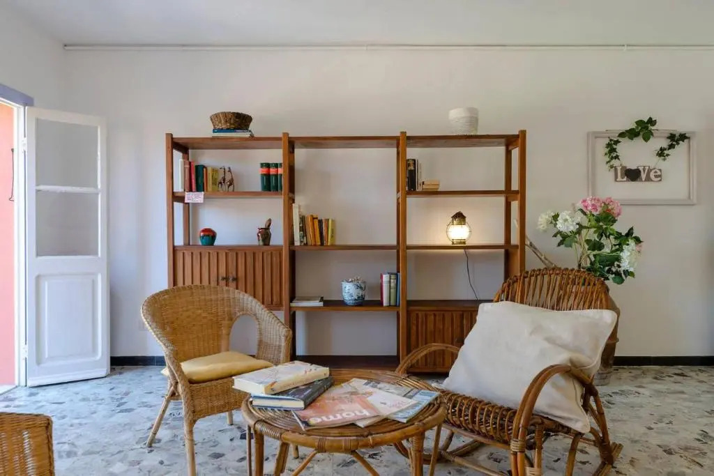 ALTIDO Spacious 2 BR Apt with Terrace at the Heart of the Vernazza