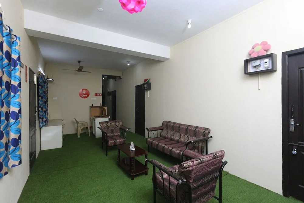 Hotel O B Square Homes