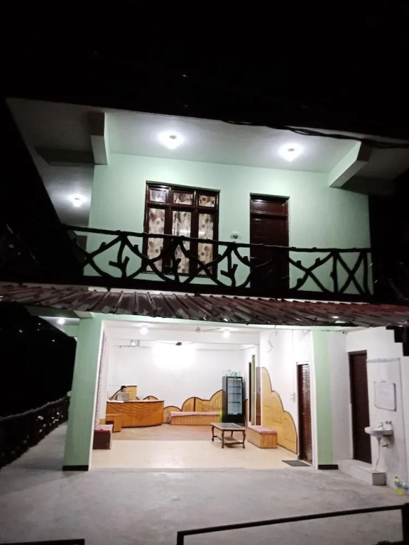 Hotel Pine spring