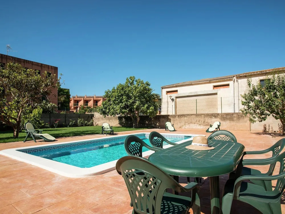 Holiday Home in St Pere Pescador with Pool