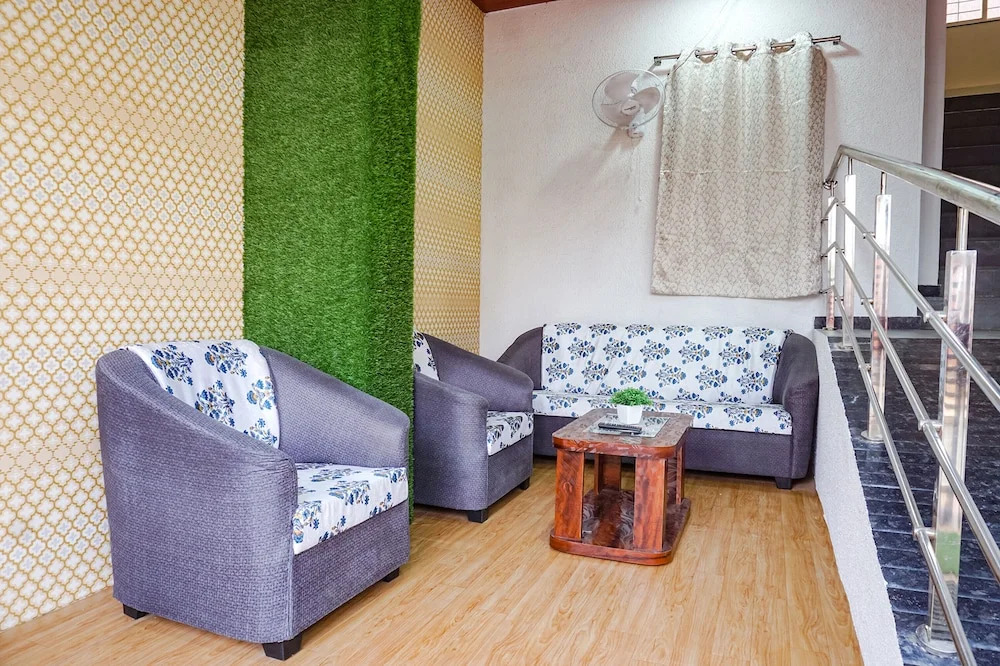 FabHotel Stay Inn - IT Hub