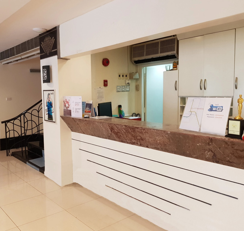 Studio Sukhumvit 18 by iCheck inn