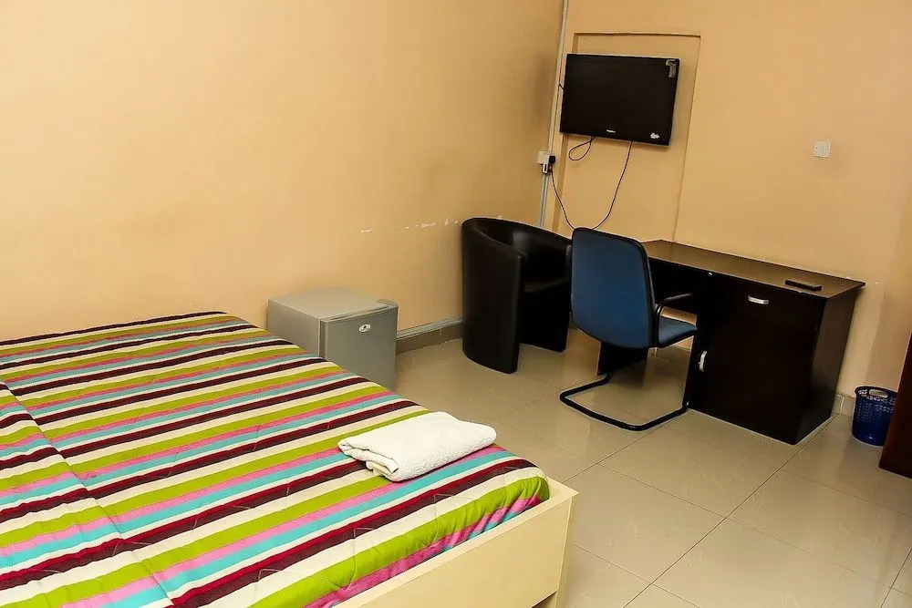 Choiceville Suites