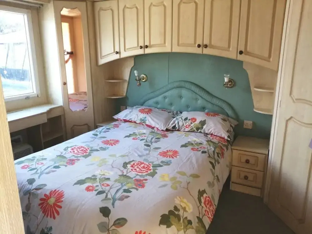 Midden Manor Country Stay on a Working Dairy Farm