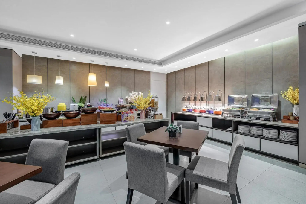 Home Inn Selected Xi'an City Wall Chaoyangmen Metro Station Hotel
