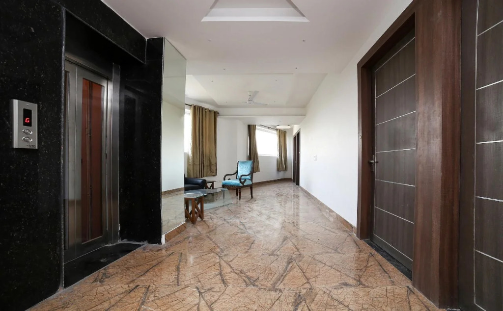 Hotel Pine By OYO Rooms