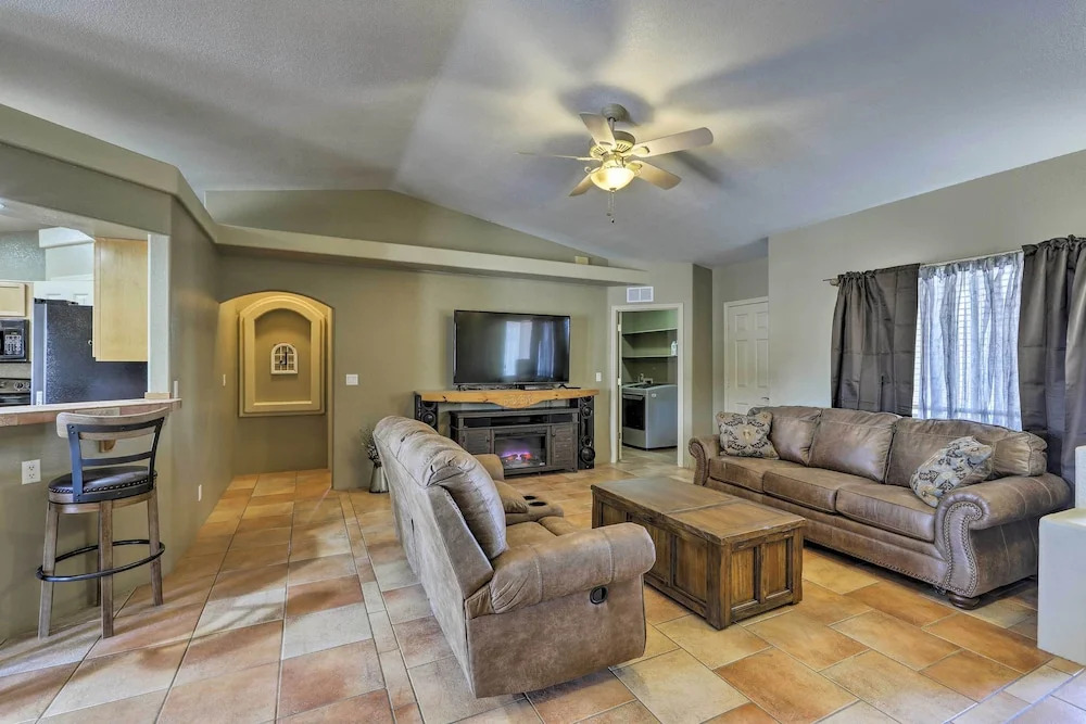 Lake Havasu Getaway w/ Patio - Hike, Swim, & Golf!