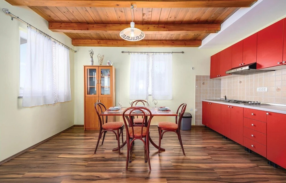 Stunning Home in Rovinj With Wifi and 5 Bedrooms