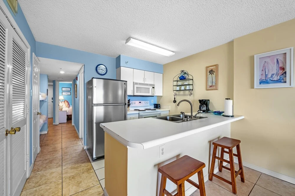 Royal Palms 603
