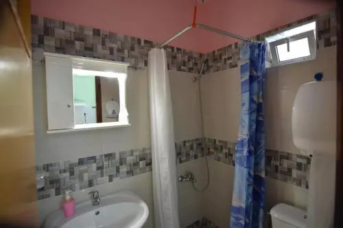 Elena Apartments stoypa