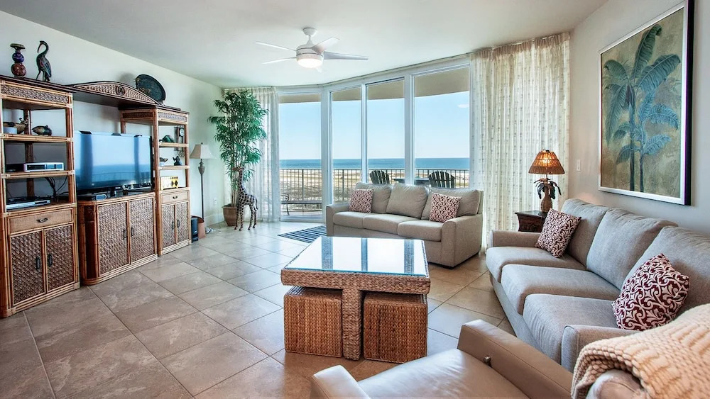 Three Bedroom Overlooking the Gulf - Unit Crd0711