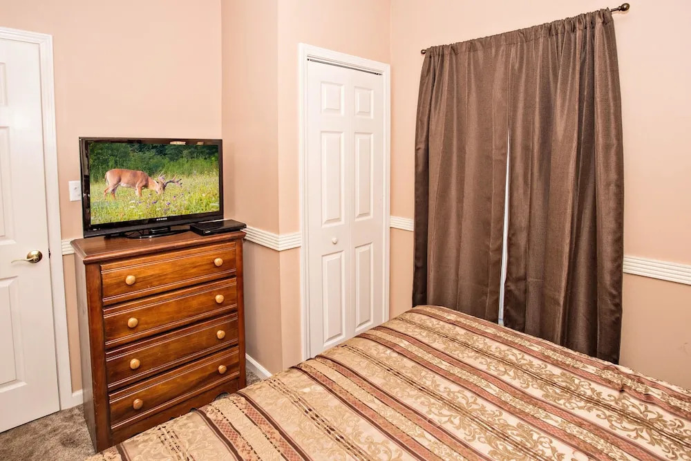 Whispering Pines 311