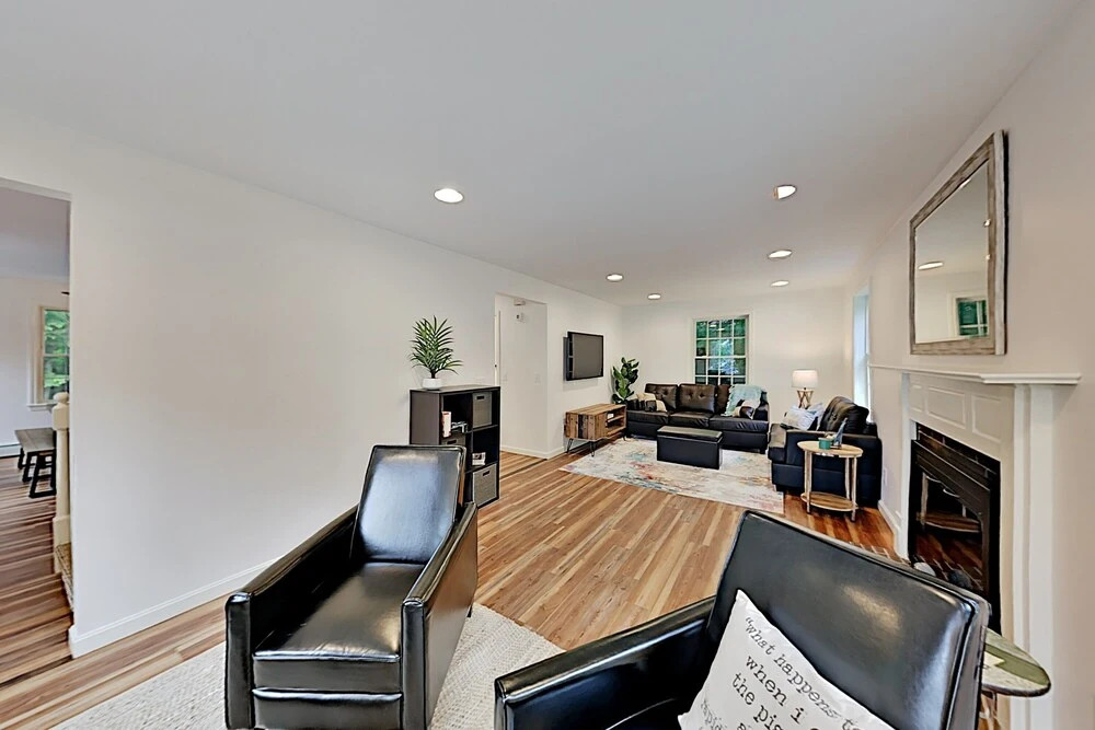 76overrd 3 Bedroom Home