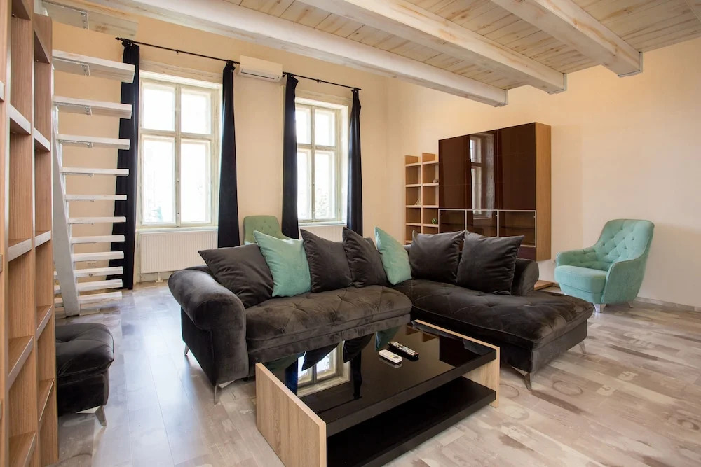 Cathedral Apartment
