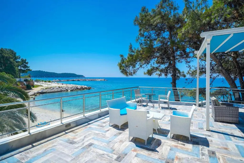 Studios Nautilus III