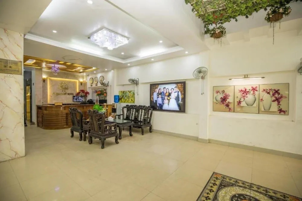 Khách sạn Chinh Thuỷ