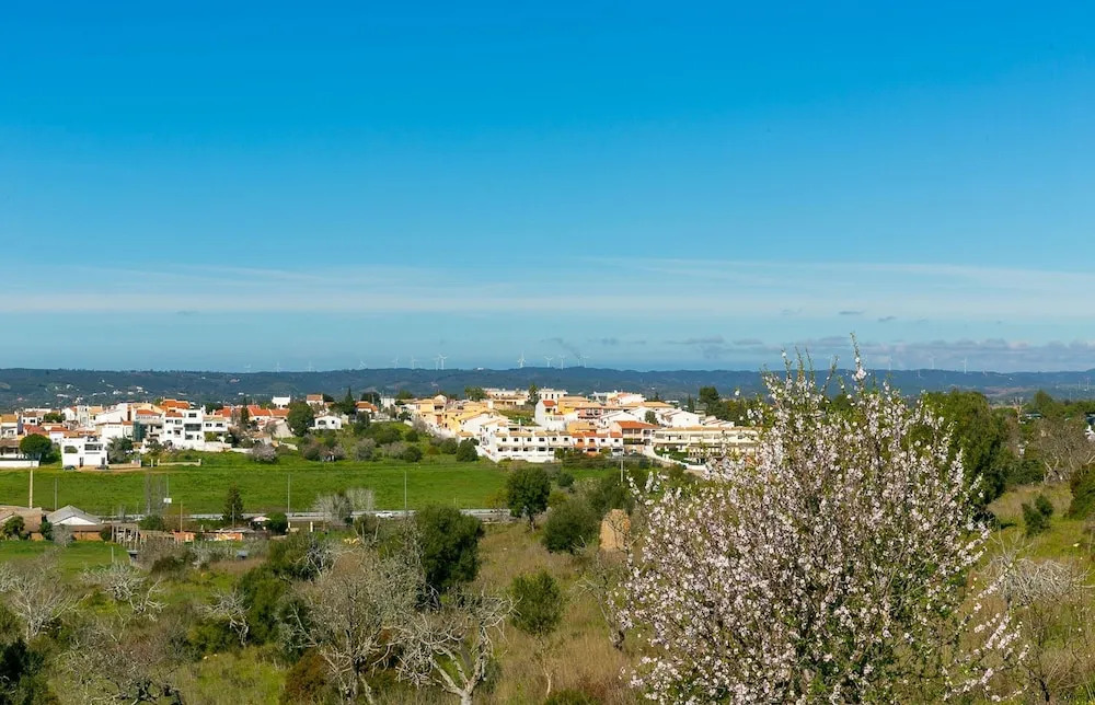 C13 - Belavista 3 Bed Apartment