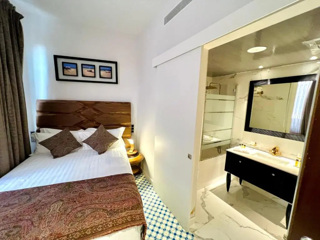 Anahita Boutique Hotel