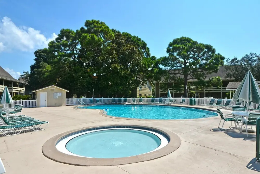 Ariel Dunes II 1803 (G) - flr18 - 2BR 2BA - (6)