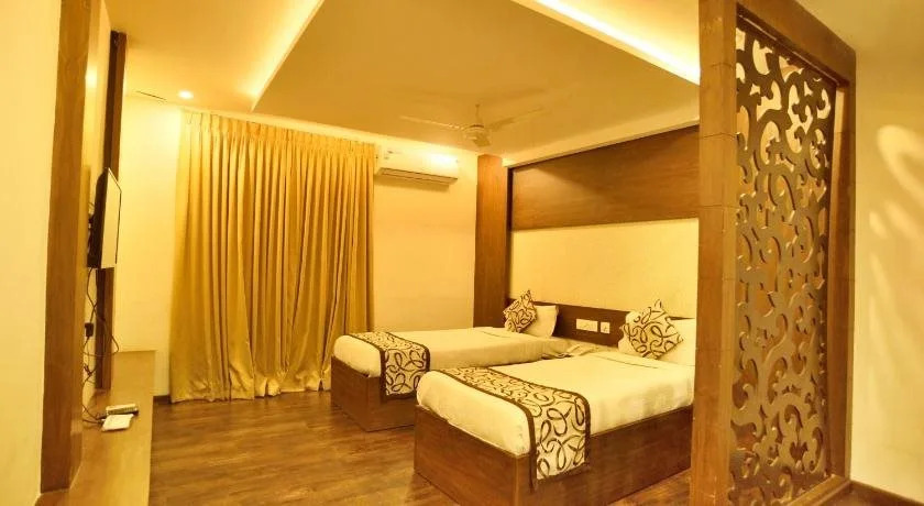 Sea Shell Residency  (Opp US Consulate).