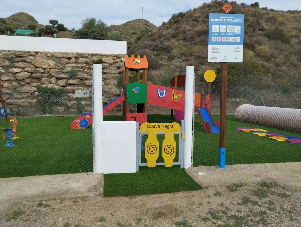 Camping & Bungalow Cueva Negra