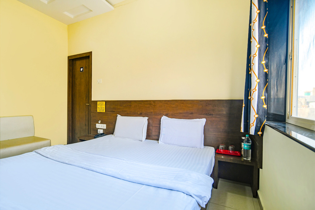 Fabhotel Satyug
