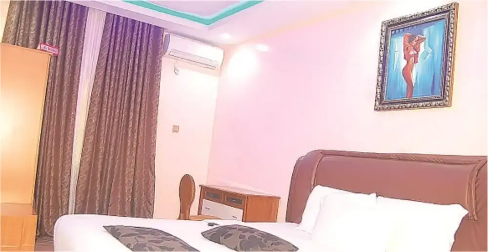 GoldRush Suites