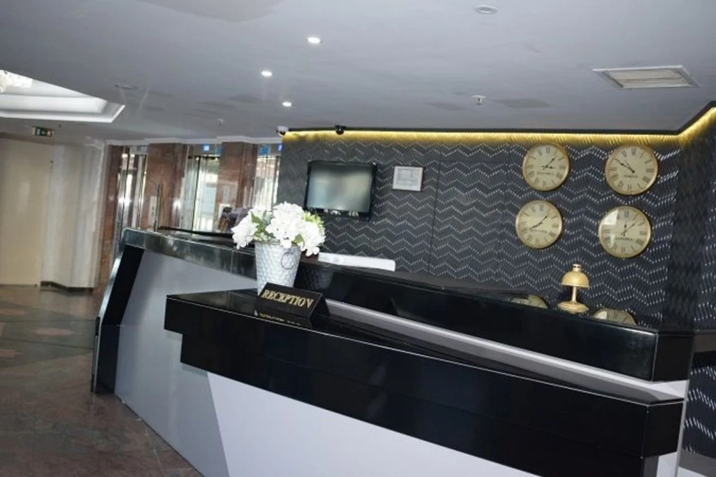 Euro Plaza Hotel