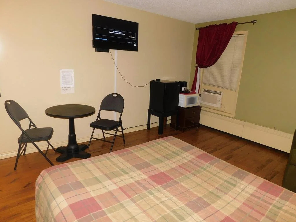 River Road Inn