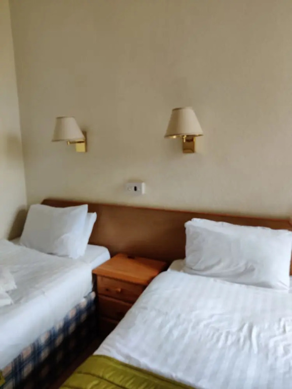 Inglewood Palm Hotel