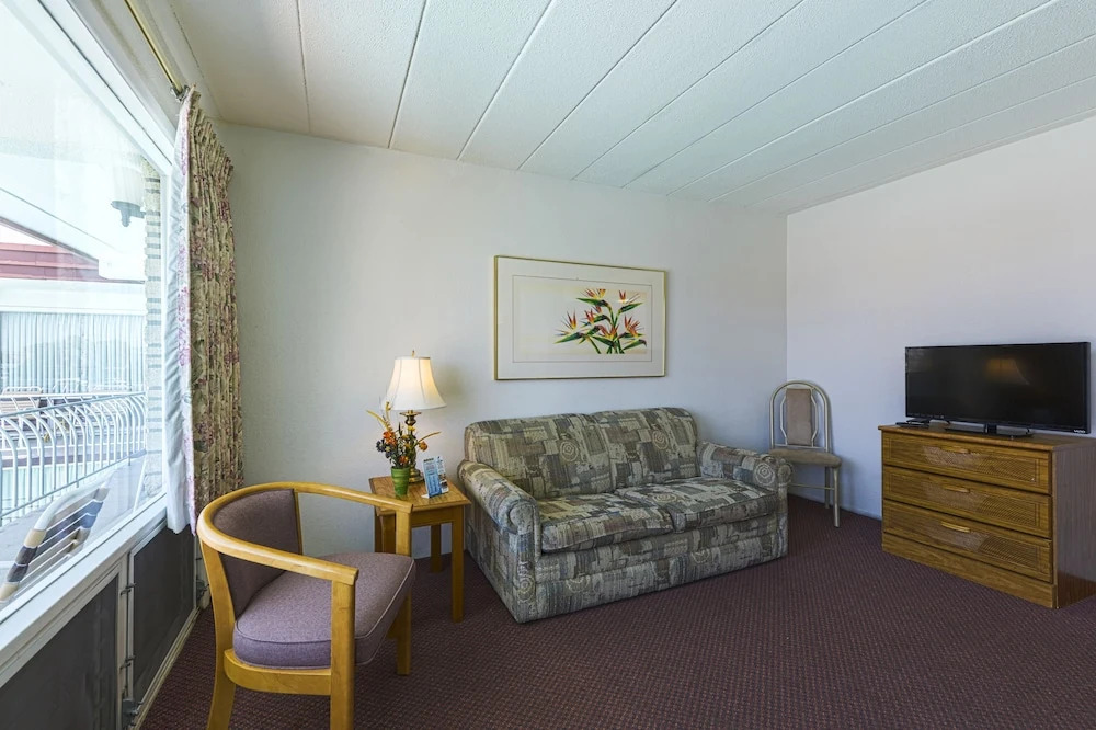 Panoramic Motel & Apartments