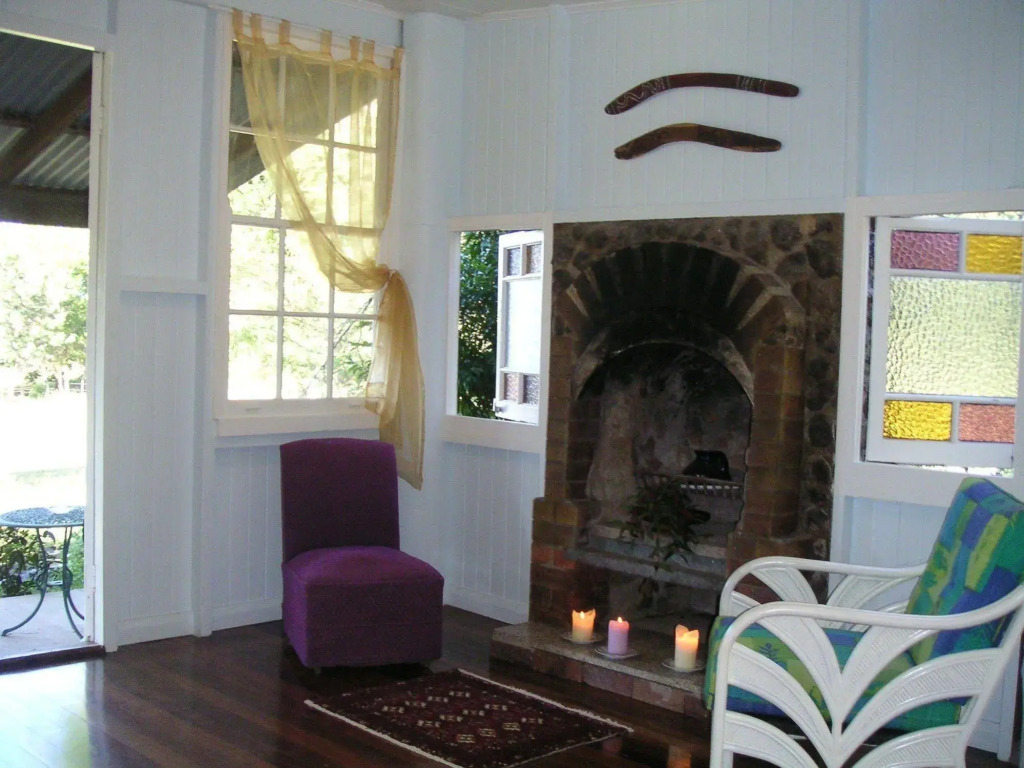Отель Noosa Pomona Retreat