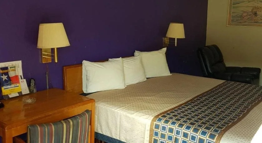 Regency Inn and Suites Bay City, Texas