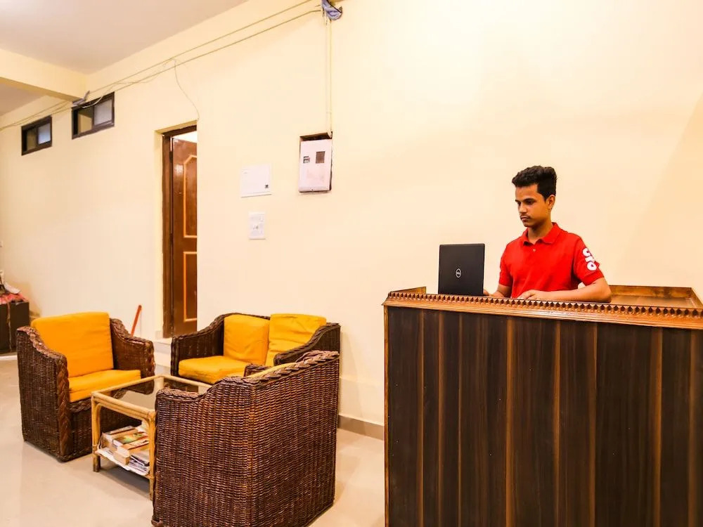 OYO Flagship 19324 Dom's Cafe Calangute