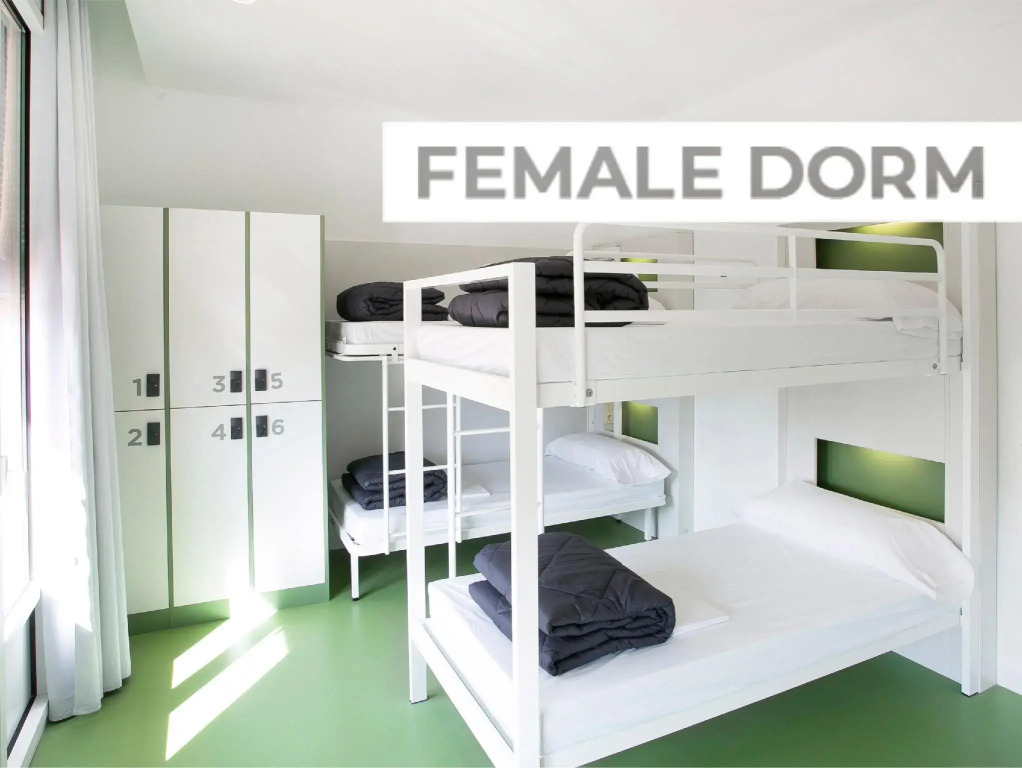 Sant Jordi Hostels Rock Palace