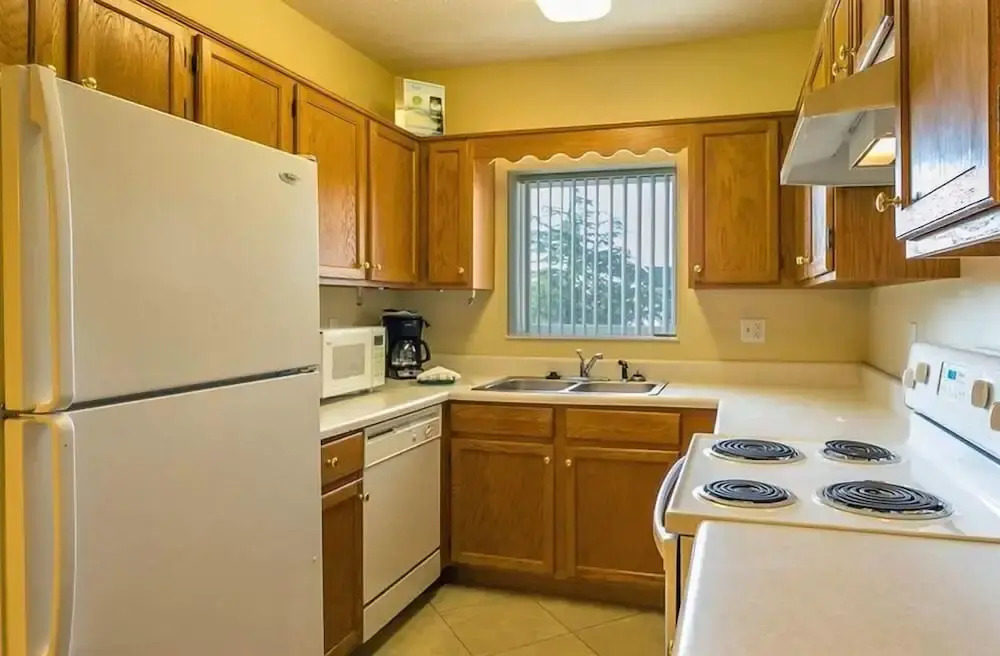 Whispering Pines 433