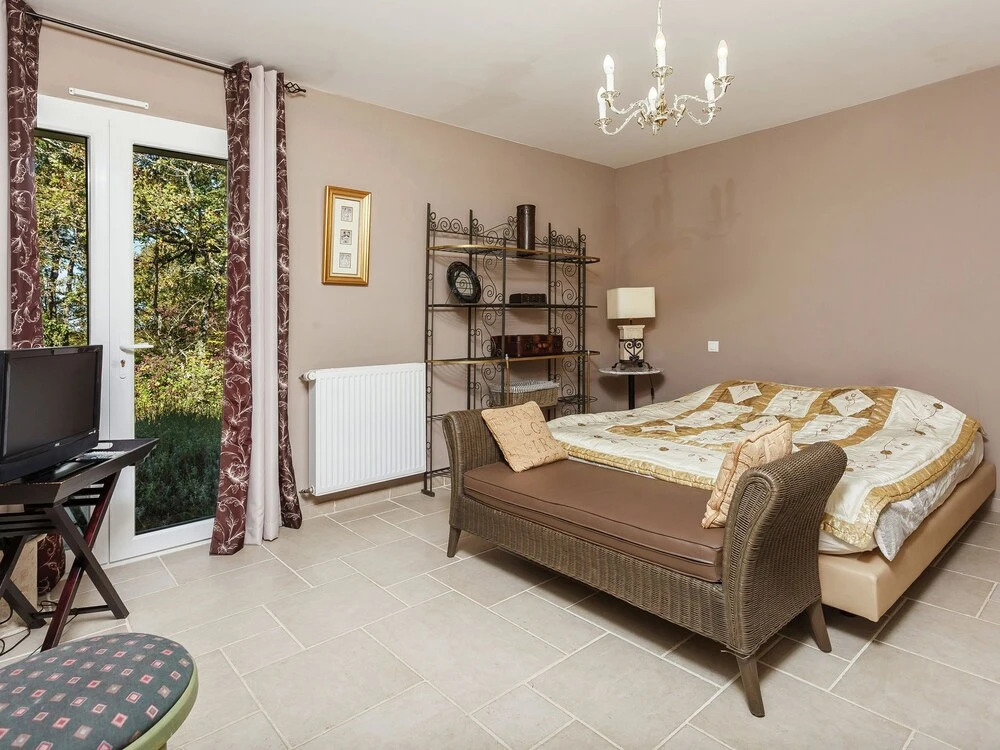 Villa in Cazals with Pool & Lake Nearby