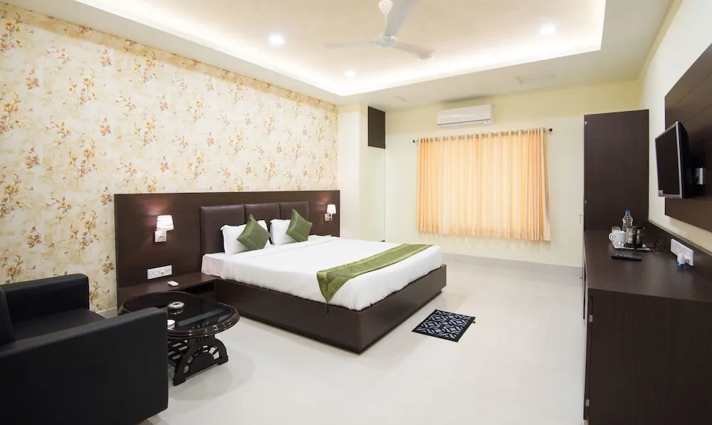 Treebo KingS Court Chandrasekharpur