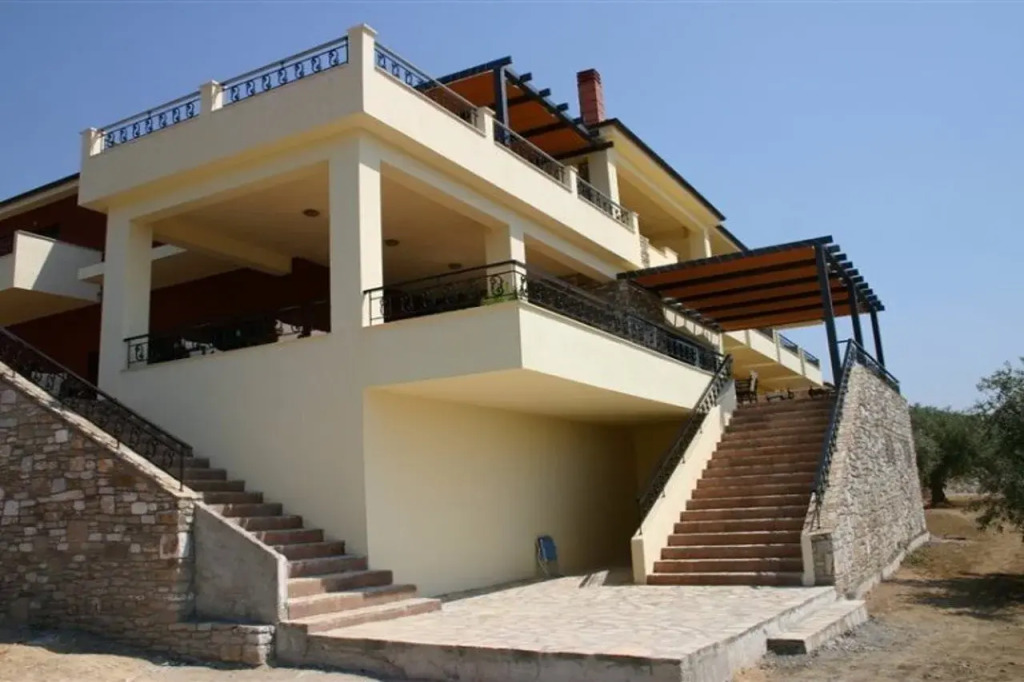 Feggari Hotel