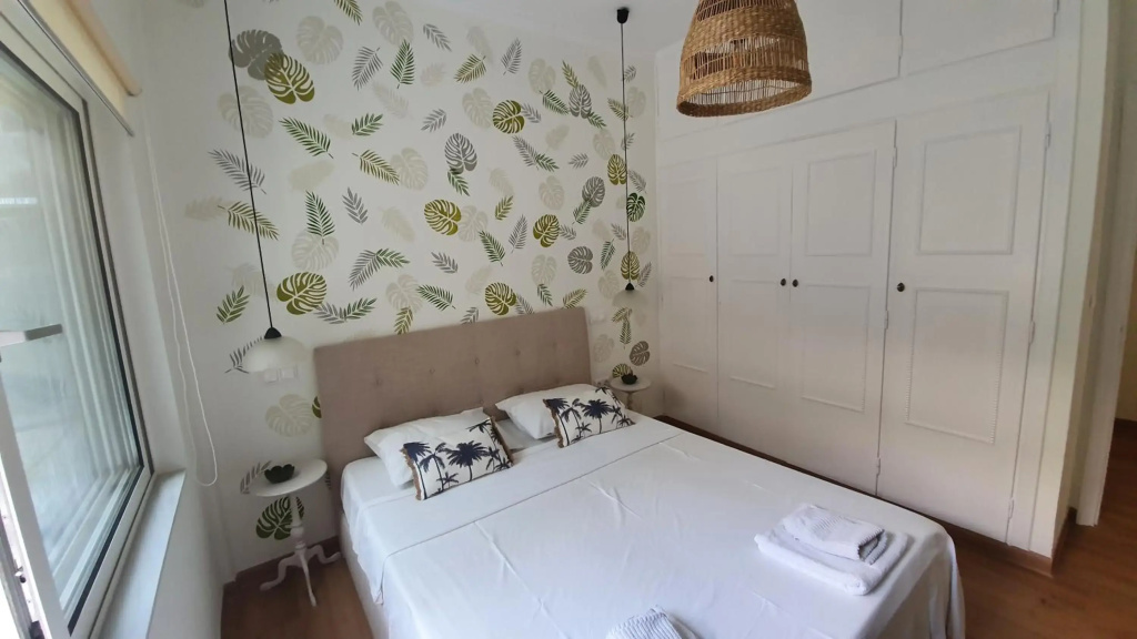Family & Friends 4-Bedroom beach break!