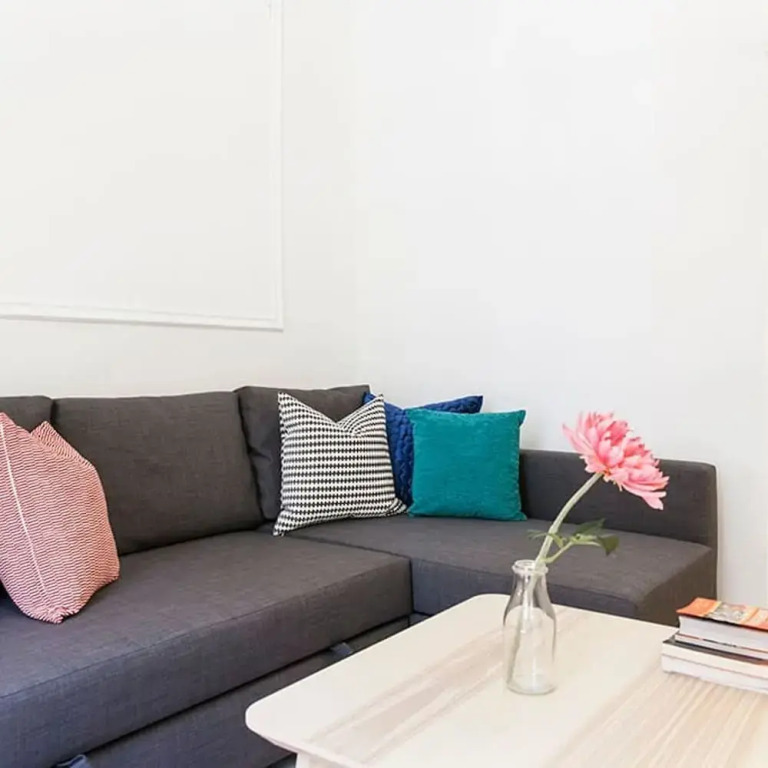 Sagrada Familia Modern ART APT Wi-fi AC Smart TV By Myrentalhost