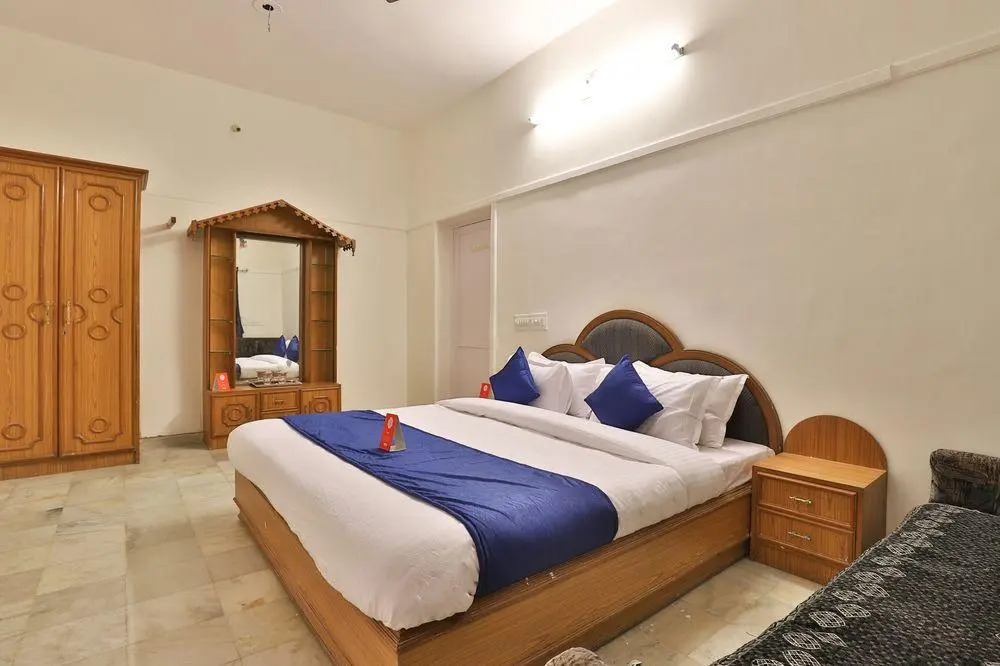 OYO 11373 Riddhi Siddhi Bungalows