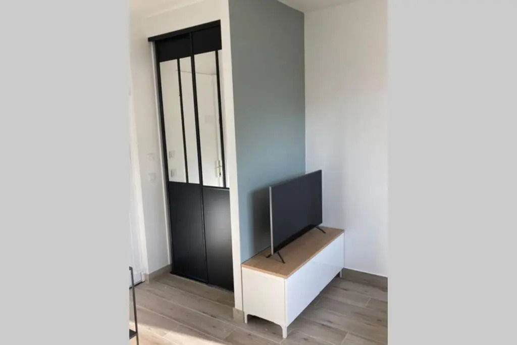 Appartement cosy proche RER et centre ville