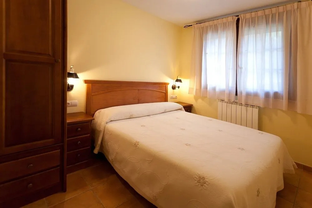 Complejo Turístico Bielsa Hotel y camping