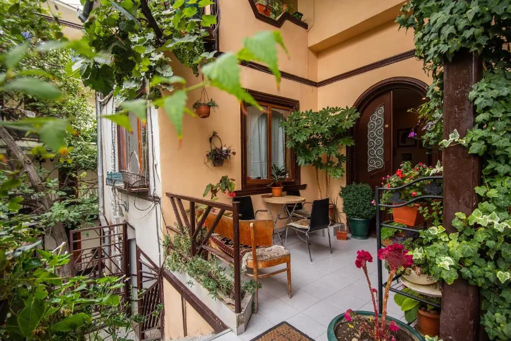 Lias Guest House