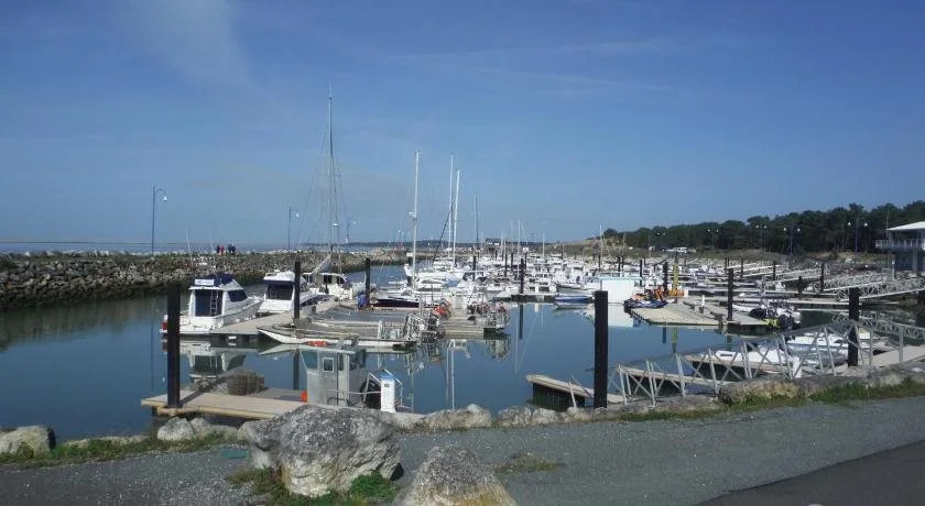 Hotel La Cote dArgent