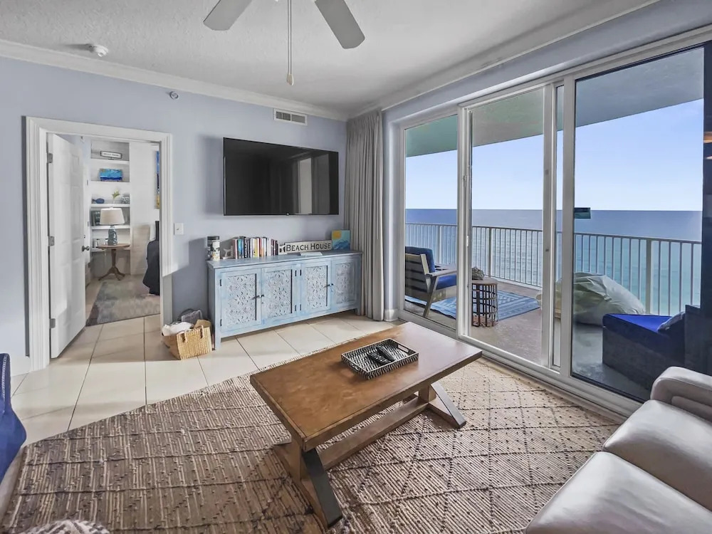Emerald Isle 2 Bedroom Condo by RedAwning