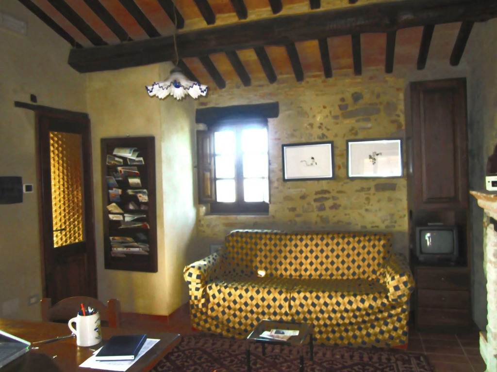 Castello Di Cisterna