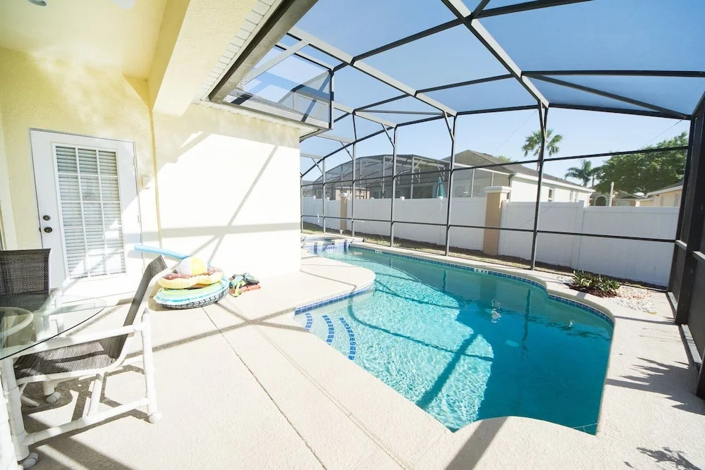 5BR Calabay Parc Pool Home 513 by OVRH