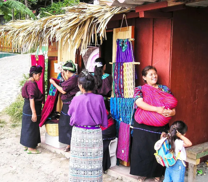 Lake Front Paradise-Nature where Mayan Culture Collide